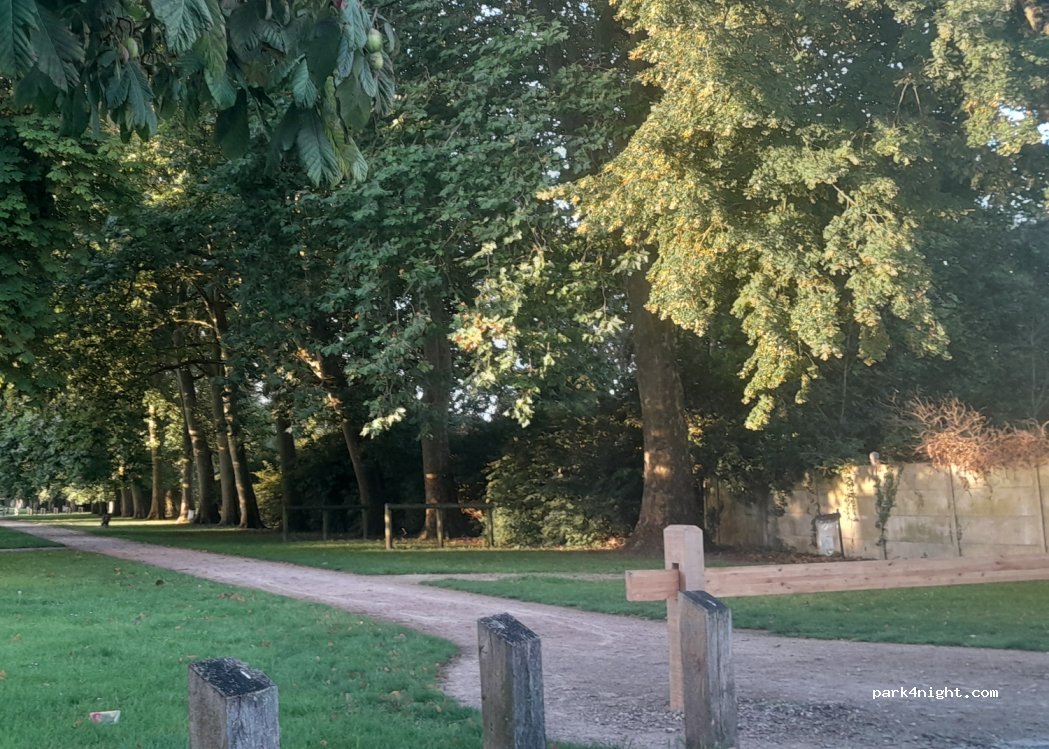 (80120) Rue - Allée du Château du Broutel — foto 2