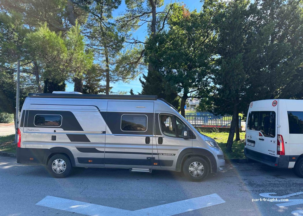 (20215) Čilipi - 78 Marka Rogića — foto 2