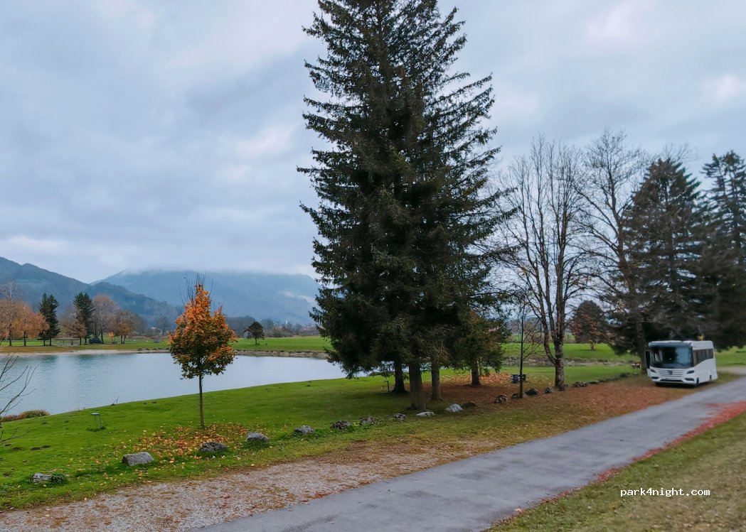 (83115) Neubeuern - Unnamed Road — foto 2