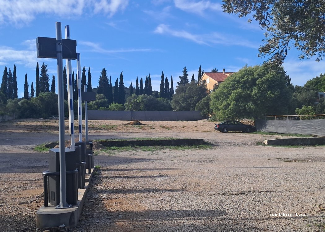 (20250) Lovište - Unnamed Road — foto 2