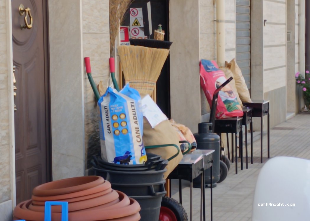 (96100) Cassibile - 77 Via Nazionale — foto