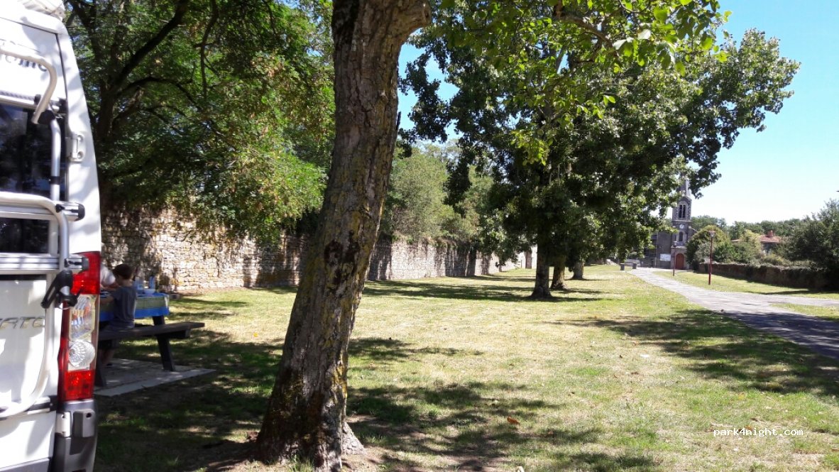 (79200) La Chapelle-Bertrand - 3 Impasse de l'Église — foto
