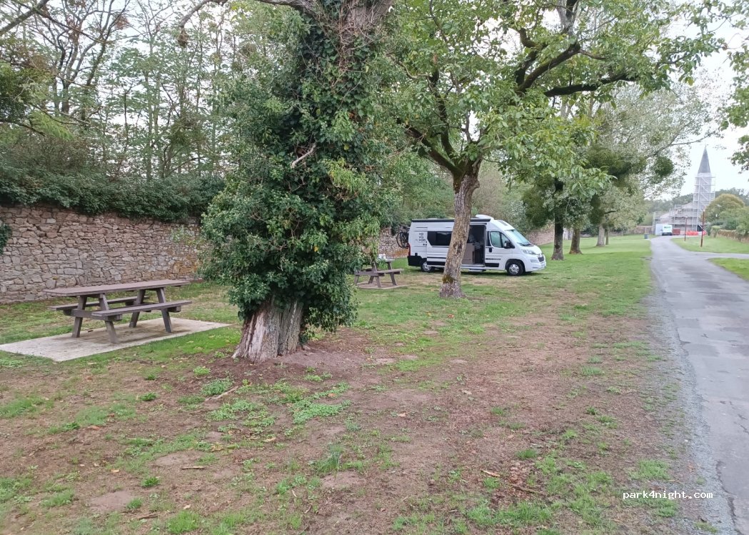 (79200) La Chapelle-Bertrand - 3 Impasse de l'Église — foto 3