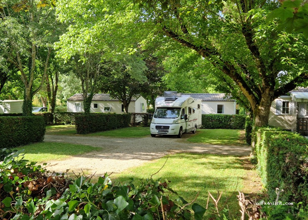 (47330) Castillonnès - 87 Route D’Issigeac — foto 2