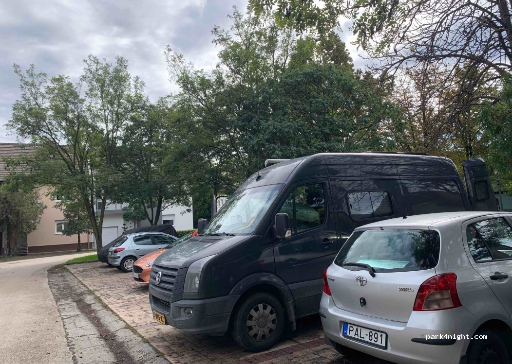 (6723) Szeged - 5-6 Tátra tér — foto