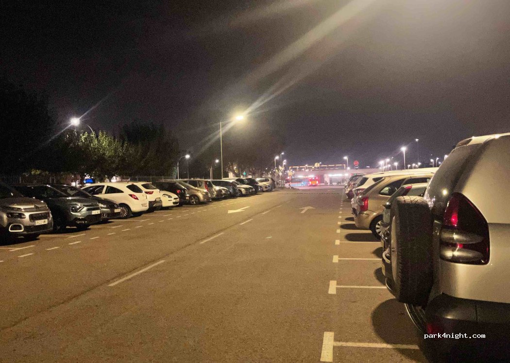 (08820) El Prat de Llobregat - 1 Plaça Església — foto