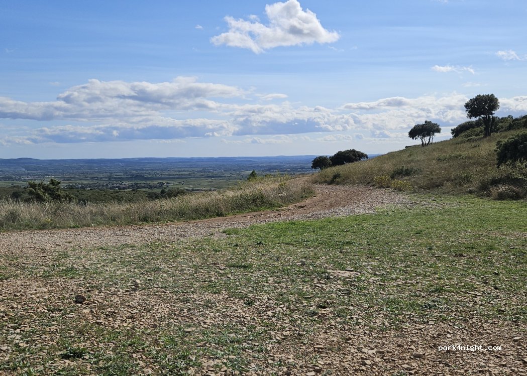 (34725) Saint-Saturnin-de-Lucian - — foto 3