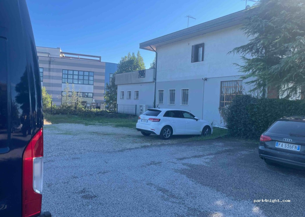 (36050) Baracchino - 31 Via Ponte — foto