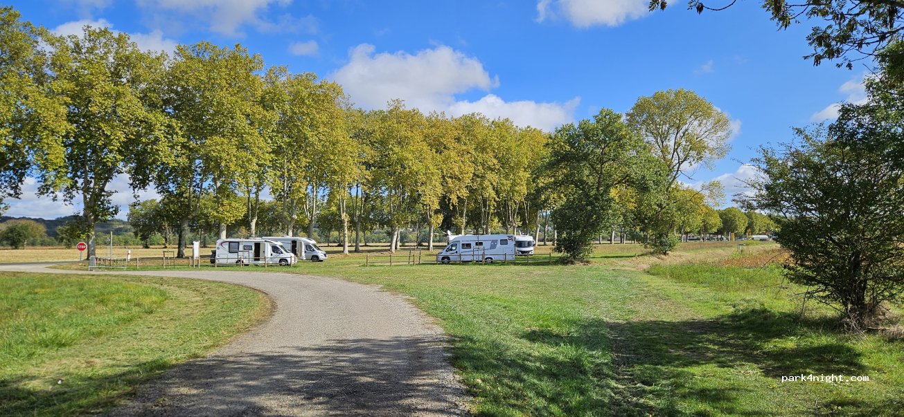 (11420) Belpech - 502 Avenue du Pont de l'Hers — foto