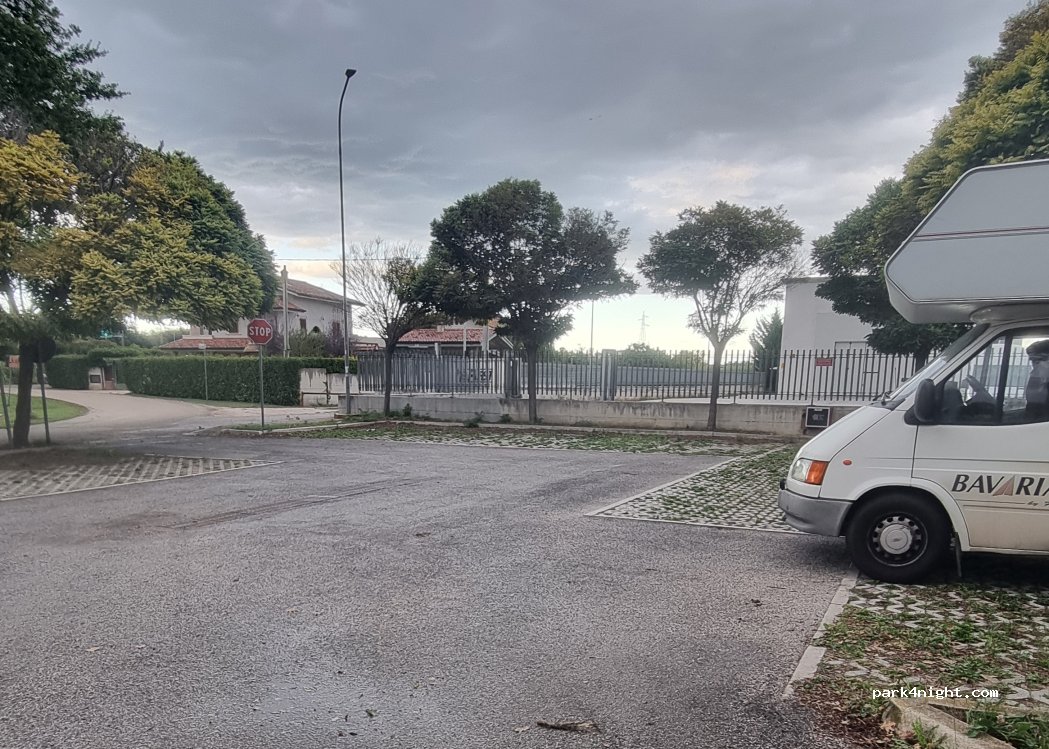 (65012) Cepagatti - 8 Via Molise — foto