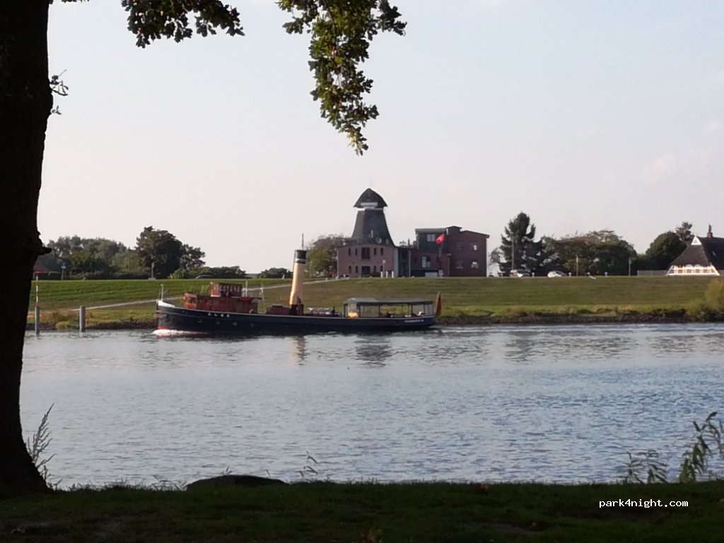 Camping Land an der Elbe Hamburg (Stover Strand) — foto