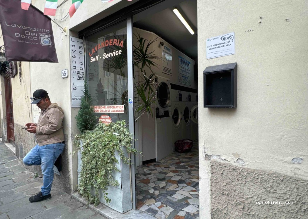 (55100) Lucca - 524 Via Borgo Giannotti — foto
