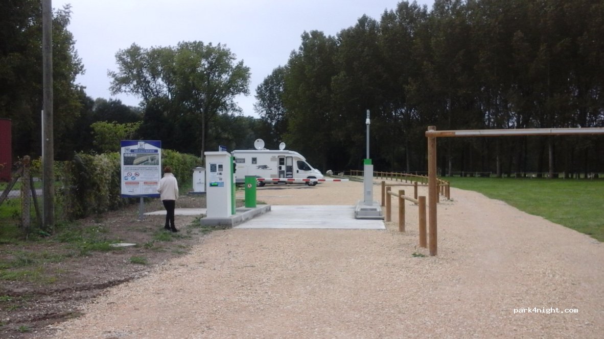 (80250) Ailly-sur-Noye - Rue de Berny — foto