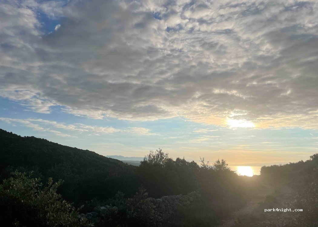 (21226) Vinišće - Unnamed Road — foto