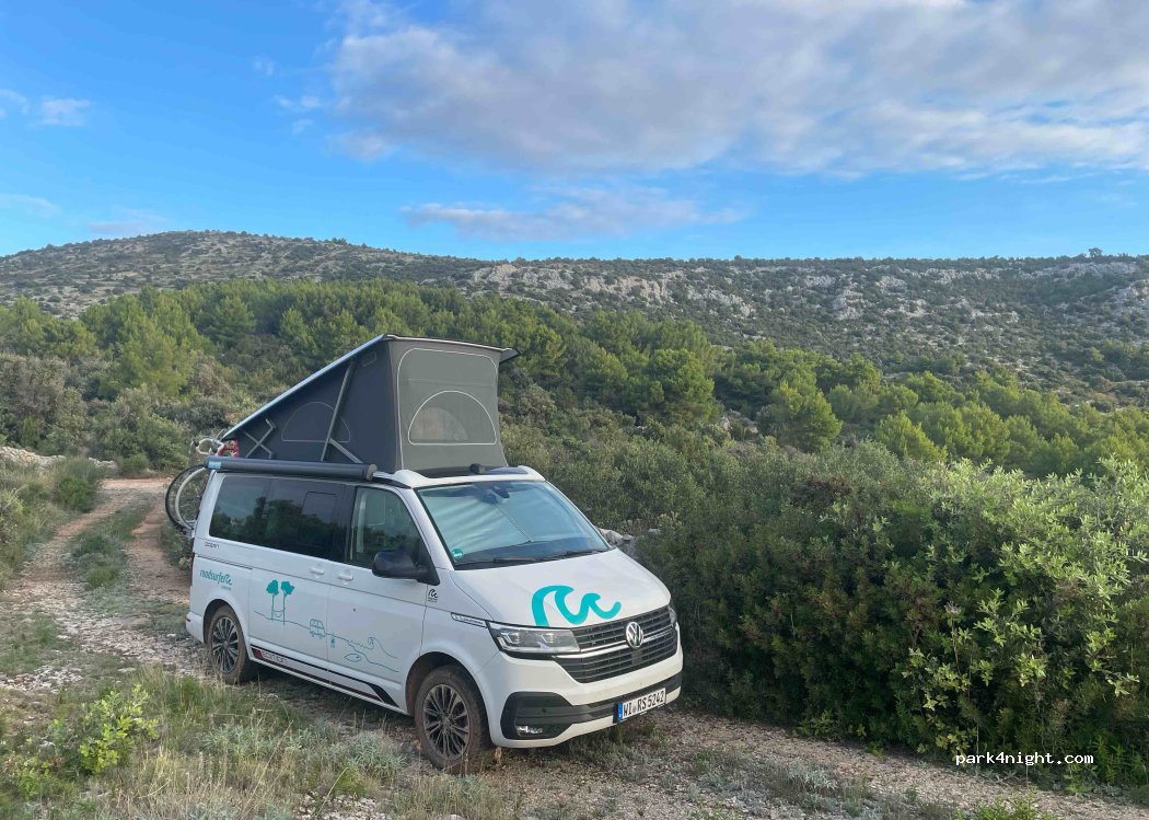 (21226) Vinišće - Unnamed Road — foto 2