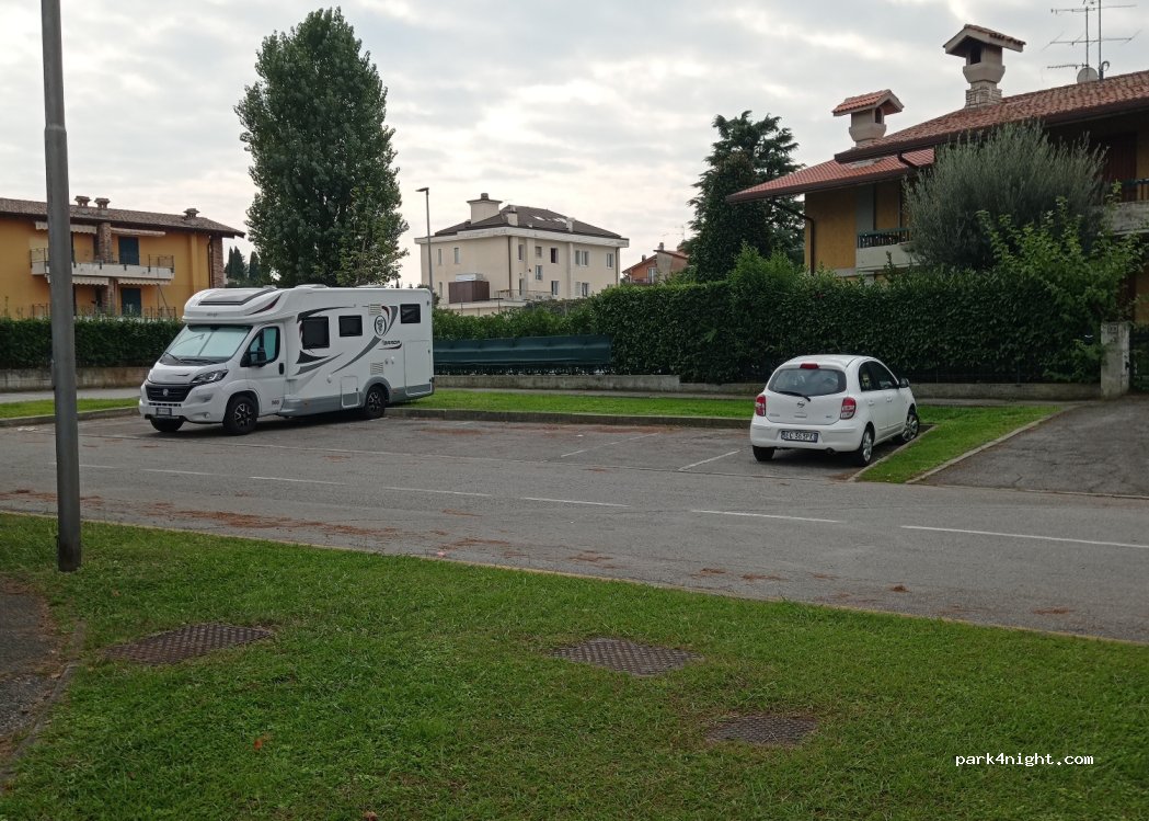 (25019) Sirmione - 23 Via Gaetano Salvemini — foto