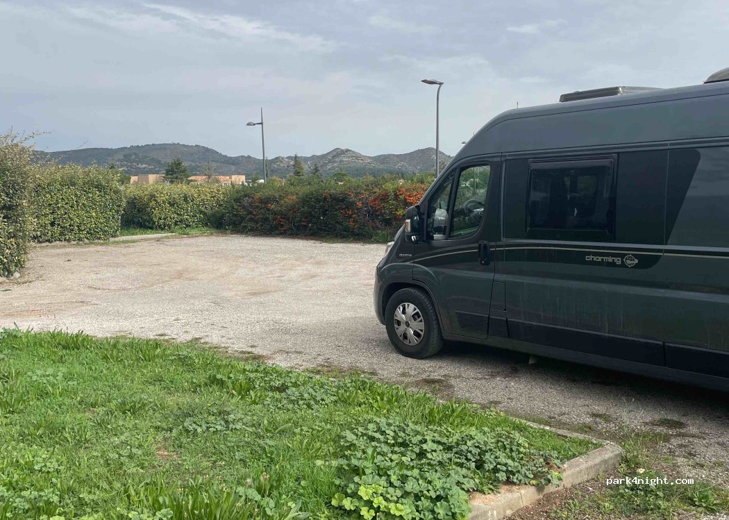 (13860) Peyrolles-en-Provence - 595 Route du Plan — foto 2