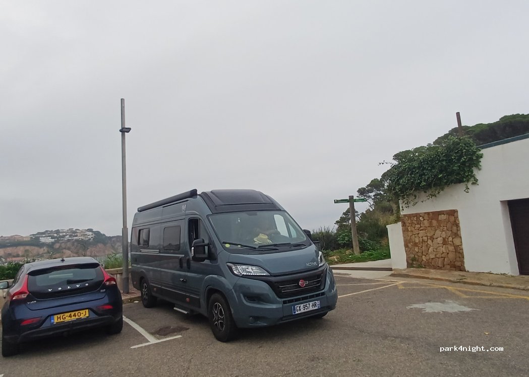 (17220) Sant Feliu de Guíxols - 2 Carrer de Garbí — foto