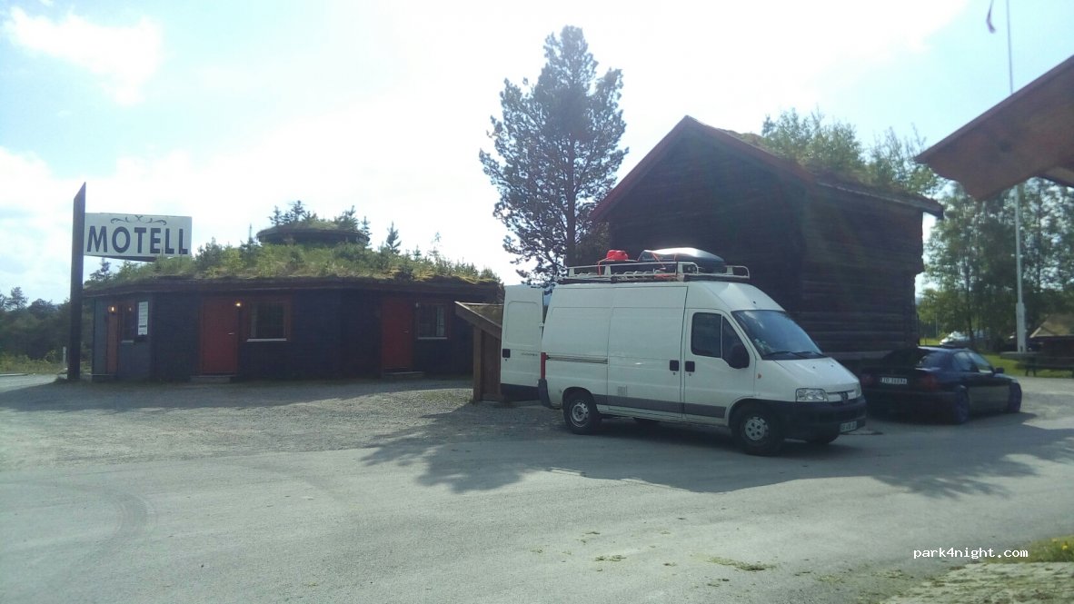 Berkåk Bobilcamp — foto