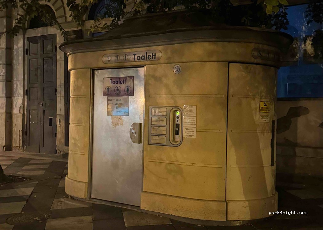 (1051) Budapest - 16 Bajcsy-Zsilinszky út — foto