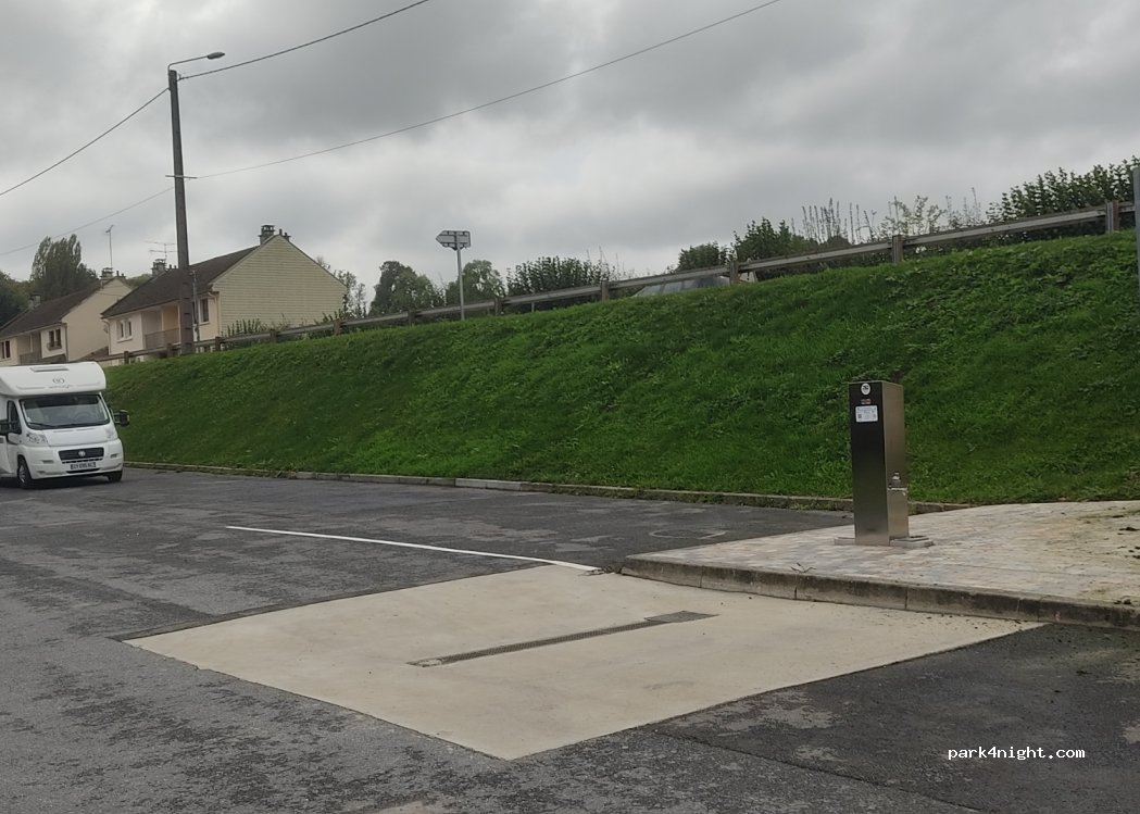 (02340) Montcornet - 5 Route de Reims — foto