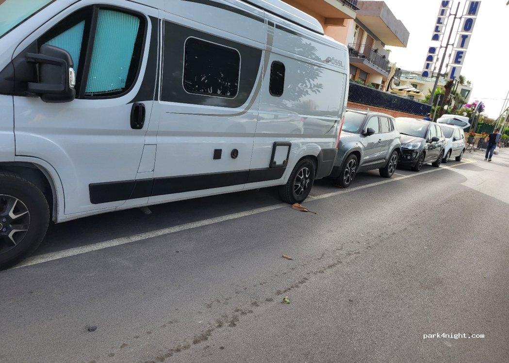 (90015) Cefalù - 21 Via Bellini — foto