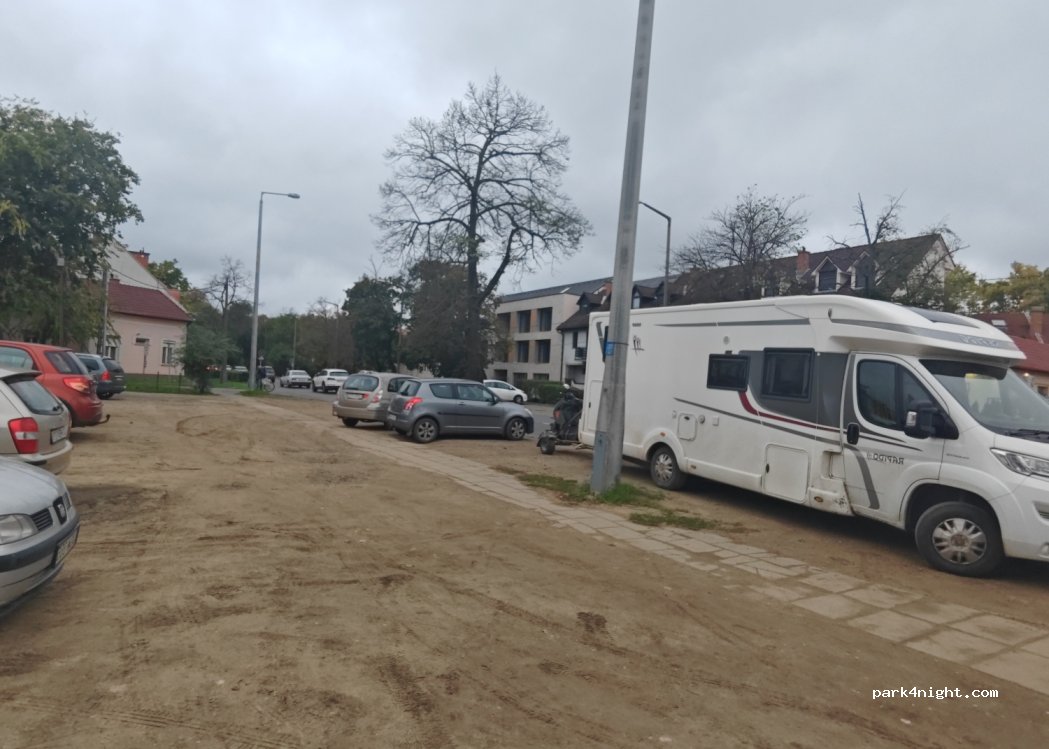 (4028) Debrecen - 21 Hadházi út — foto