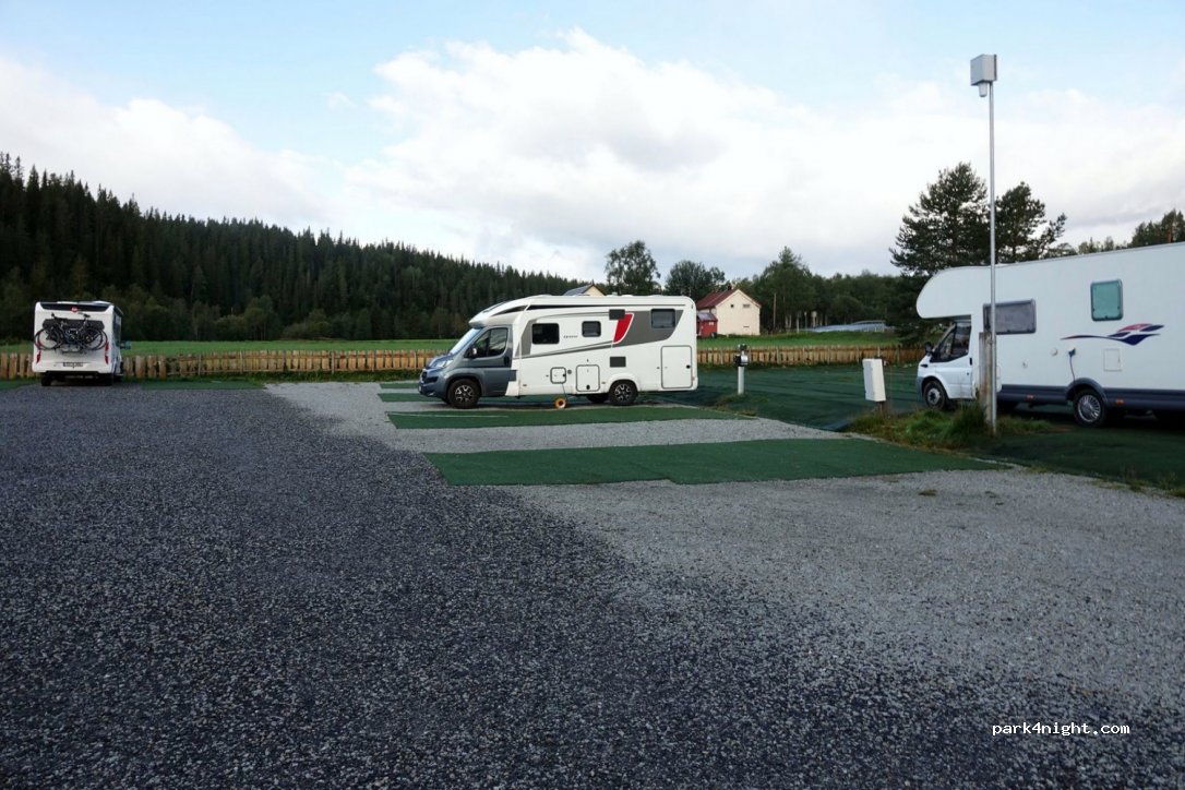 HALLAND CAMPING — foto 3