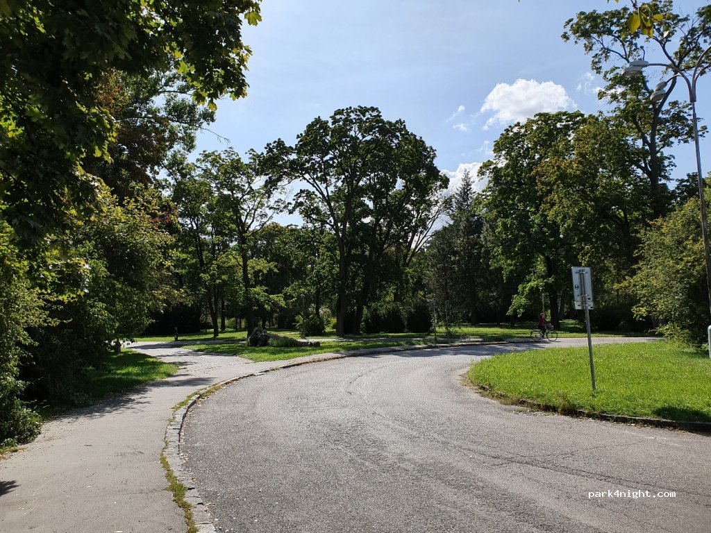(921 01) Piešťany - 2-4 Stromová — foto 2