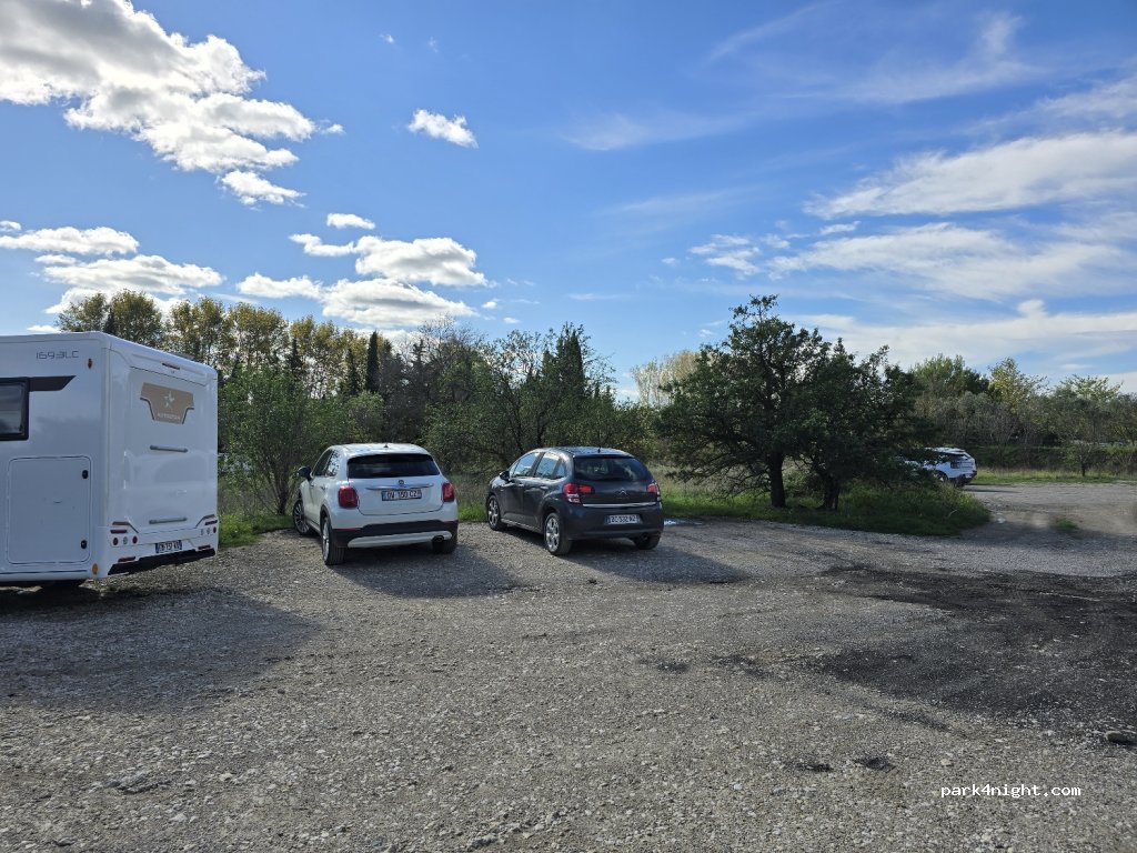 (84250) Le Thor - 92 Chemin de la Rose — foto 2