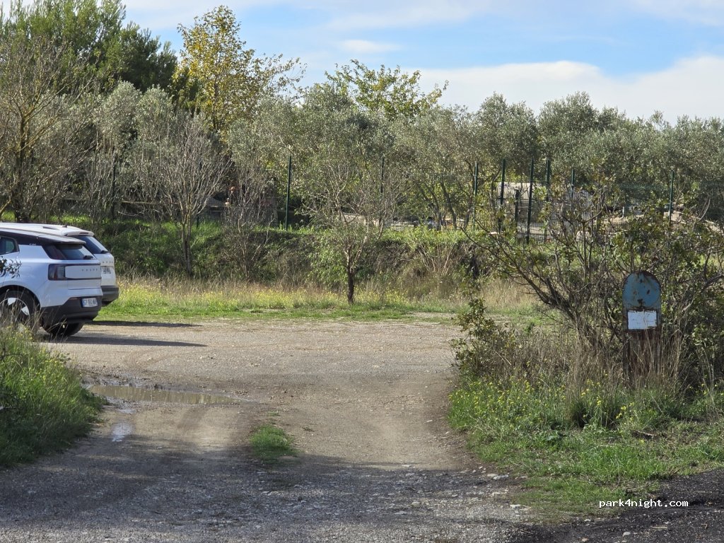 (84250) Le Thor - 92 Chemin de la Rose — foto 3