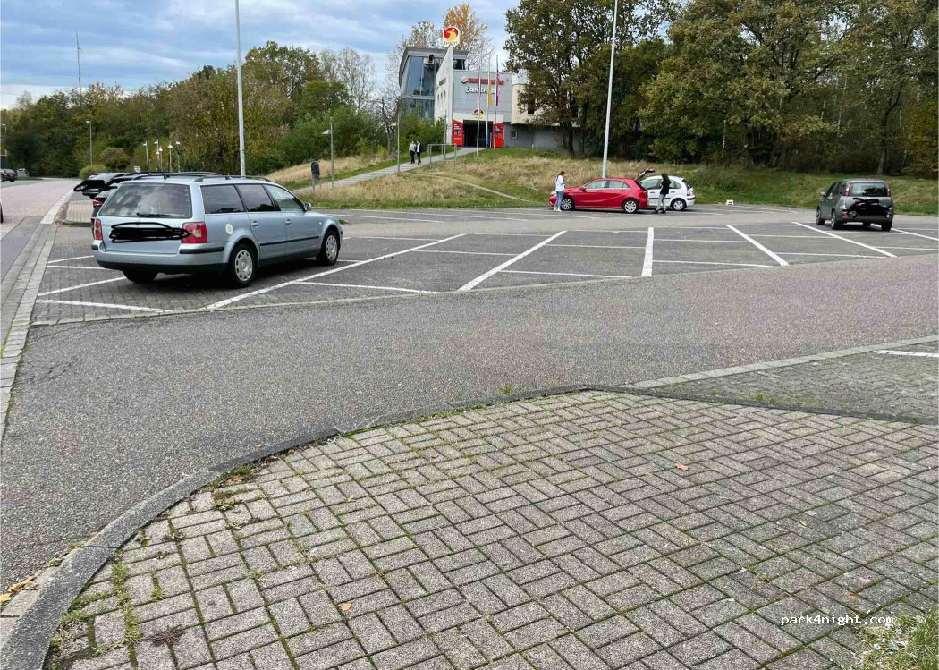 (57258) Siegen - 200 Oberschelder Straße — foto 2