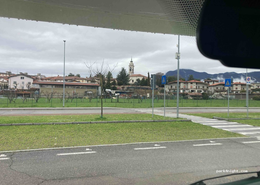 (24060) Gorlago - 6 Piazza Europa — foto
