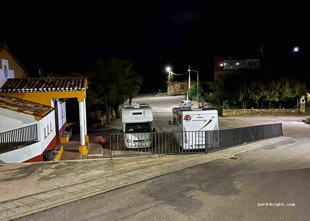 (16142) Las Majadas - 17 Calle Atanasio Lasso — foto 2