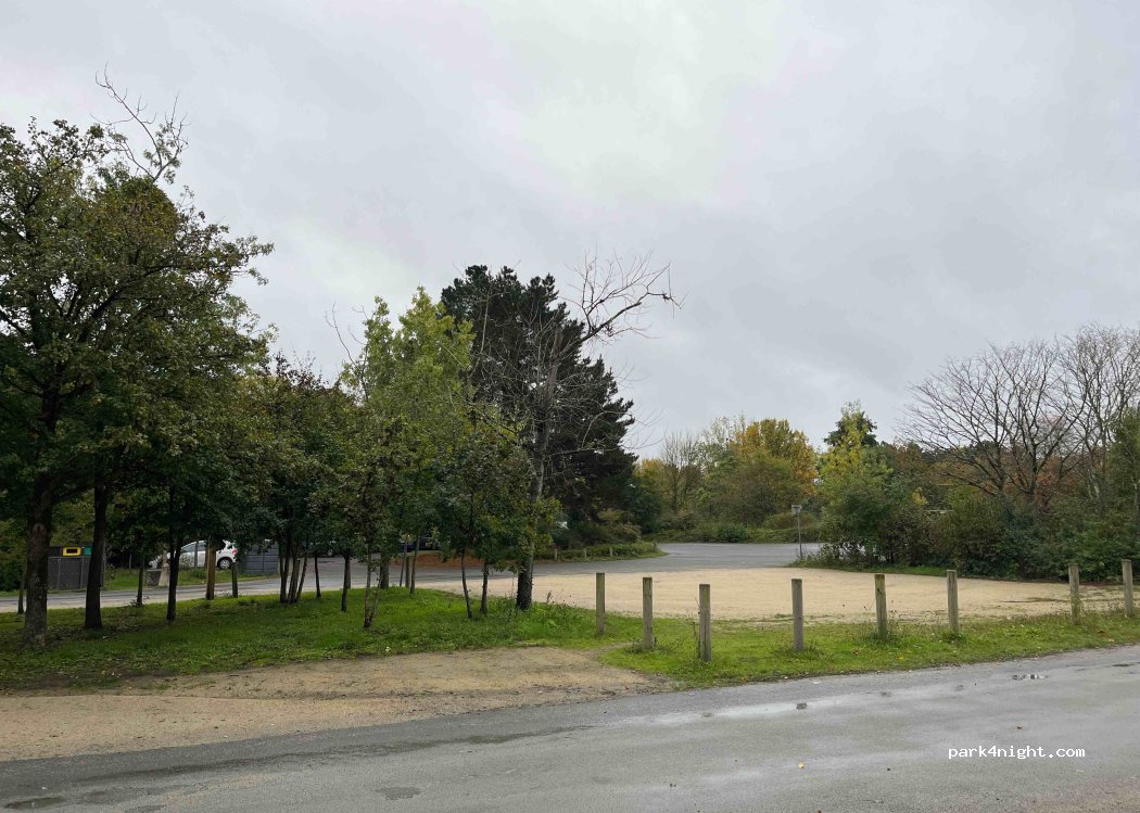 (49000) Angers - 49 Avenue du Lac de Maine — foto