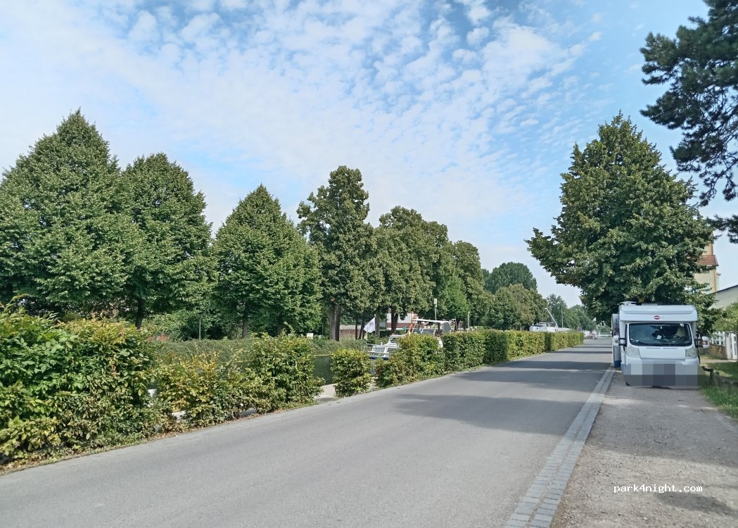 (80800) Corbie - 6 Quai du Canal — foto