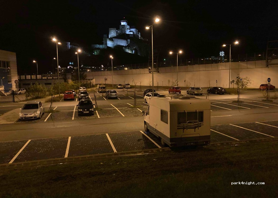 (911 01) Trenčín - Mládežnícka — foto 3