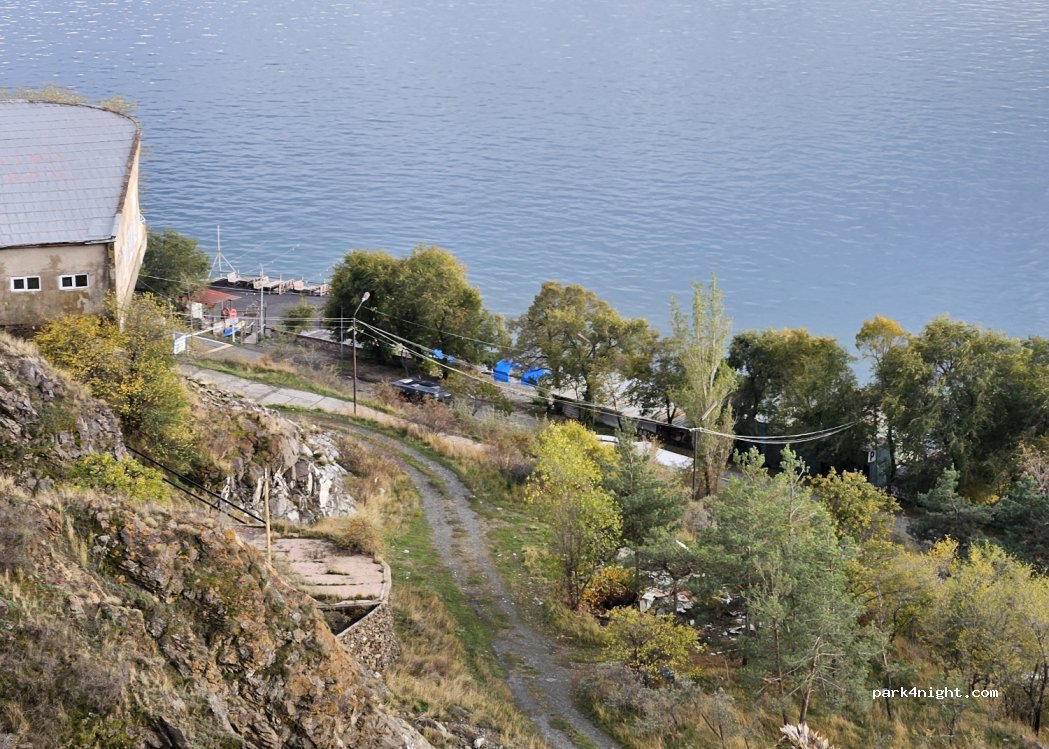 (1501) Sevan - Unnamed Road — foto