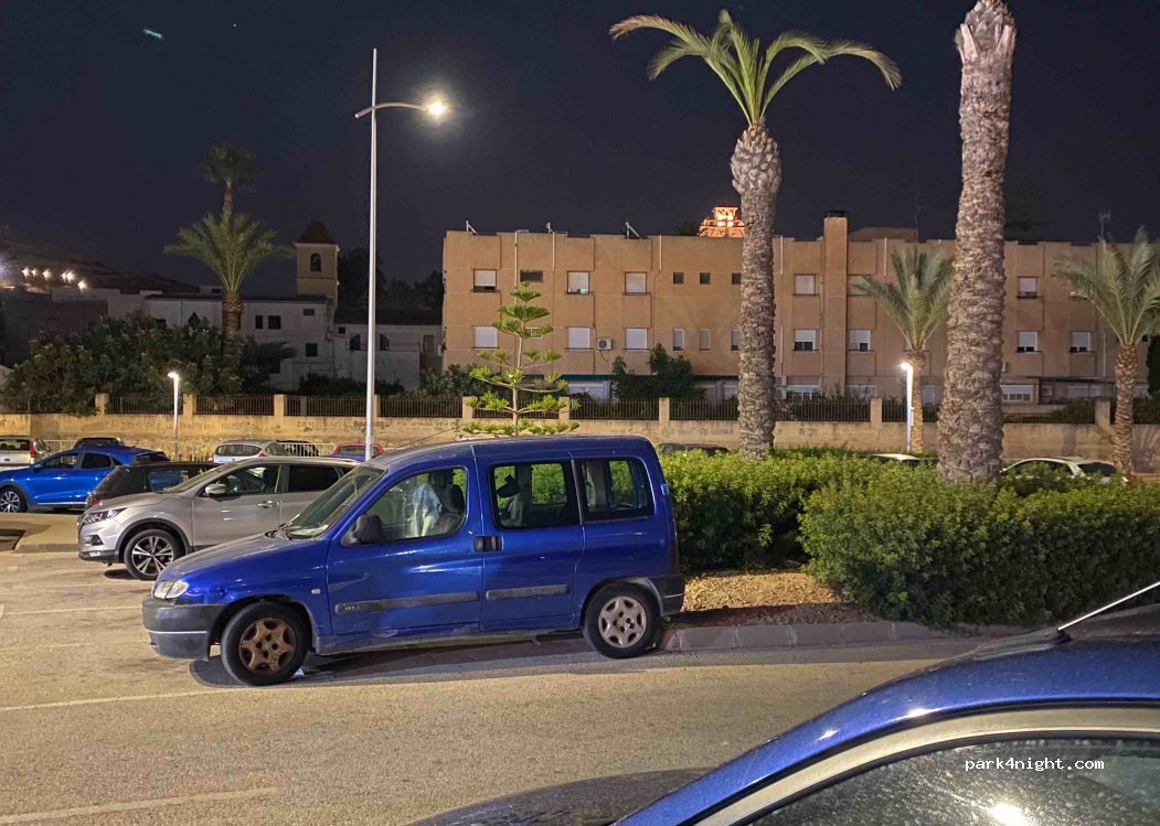(03300) Orihuela - 2 Avenida Obispo Victorio Oliver — foto 2