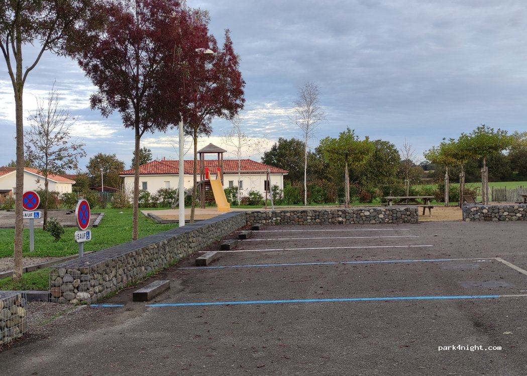 (64390) Athos-Aspis - 39 Route d'Athos — foto 2