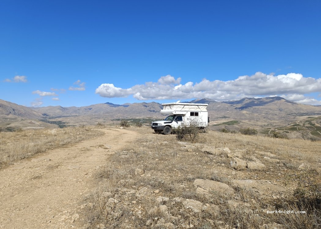 (3604) Areni - Unnamed Road — foto