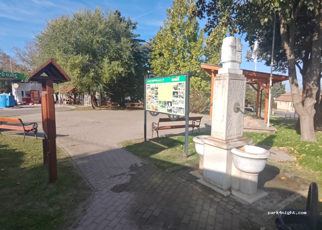 (2898) Kocs - 3 Kis utca — foto