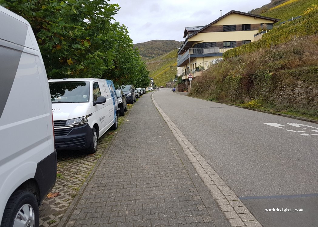 (56856) Zell (Mosel) - 2 Merlerstraße — foto