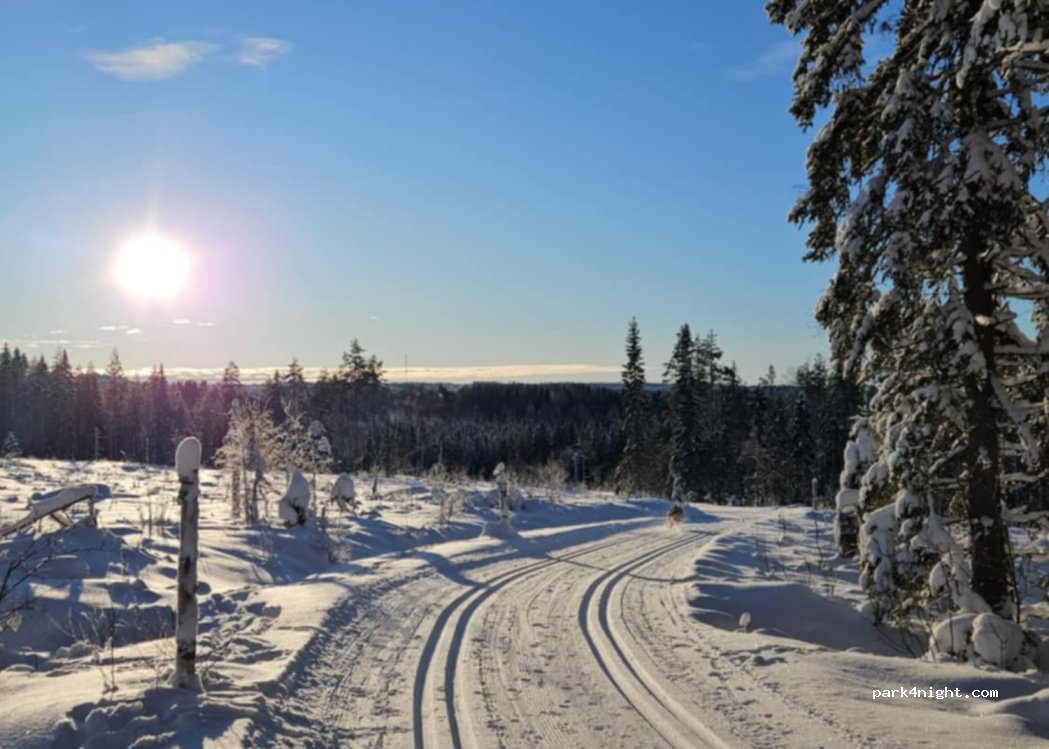 (770 10) Fredriksberg - 2 Säfsbyn — foto 3
