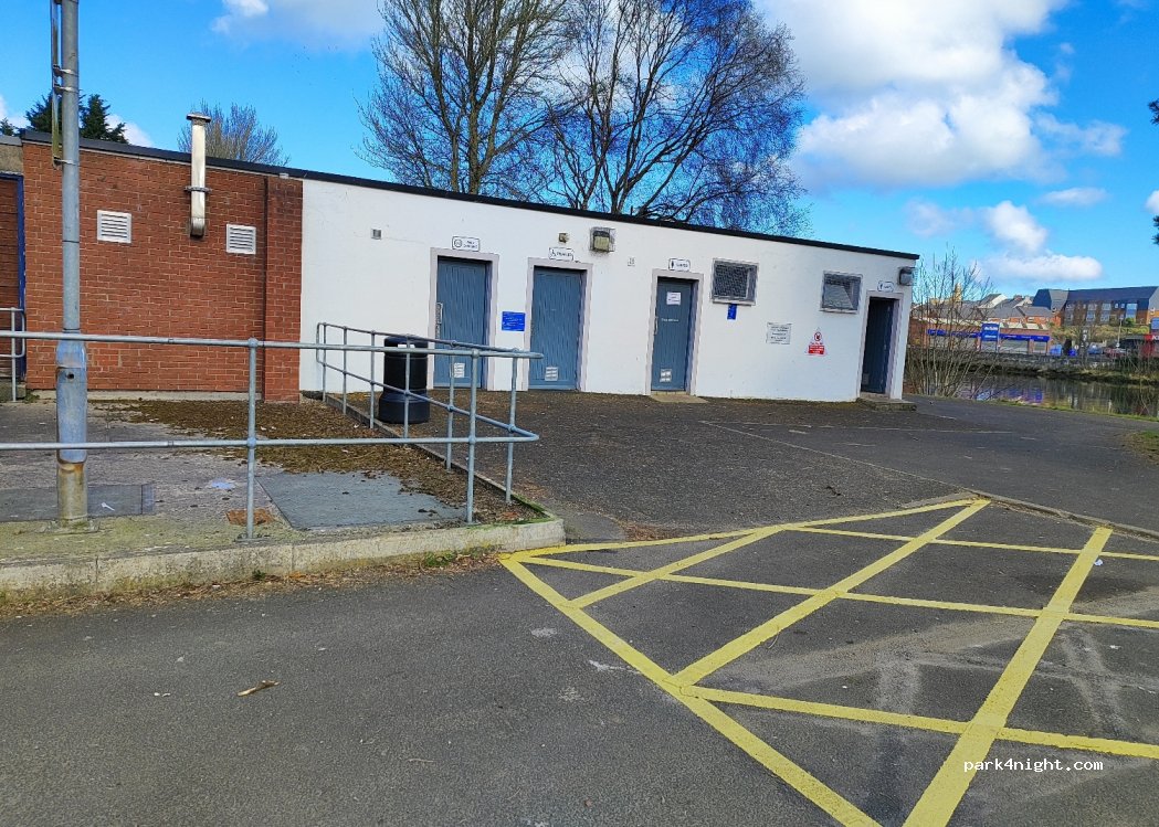 (BT51 3AB) Coleraine - 51 Strand Road — foto 4