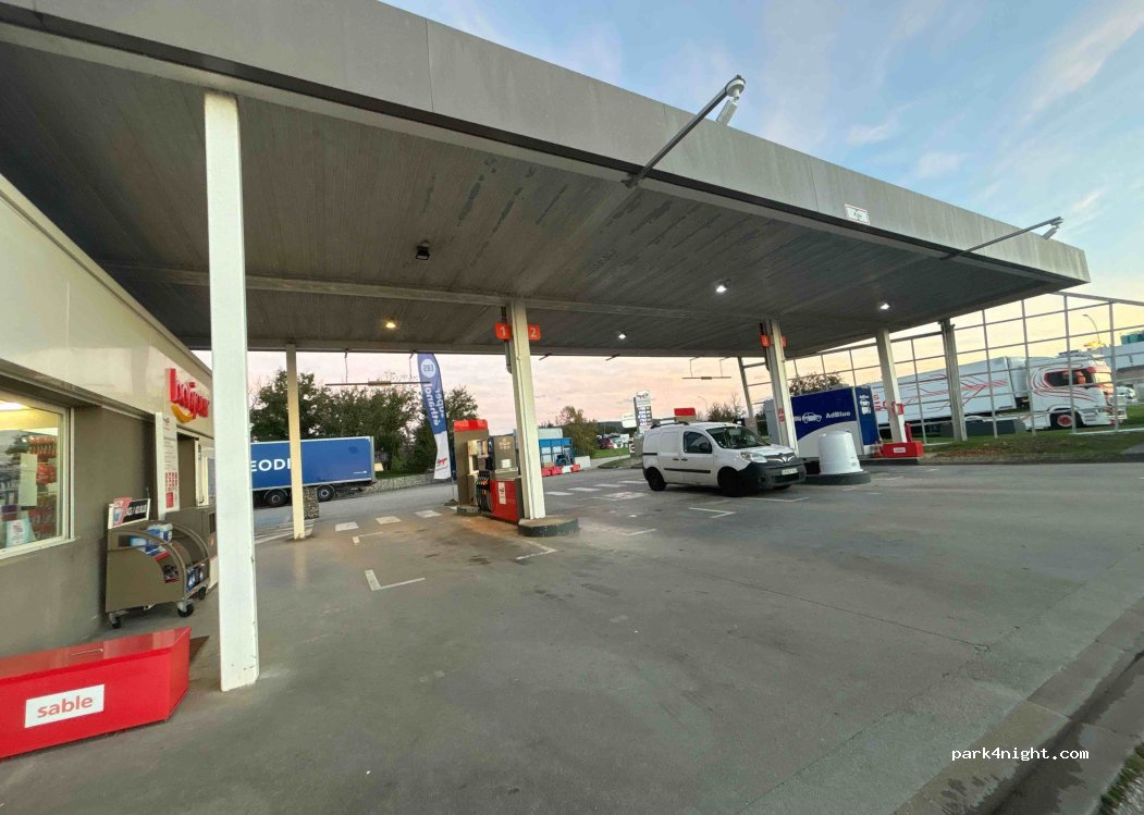 (01150) Saint-Vulbas - 140 Avenue Charles de Gaulle — foto