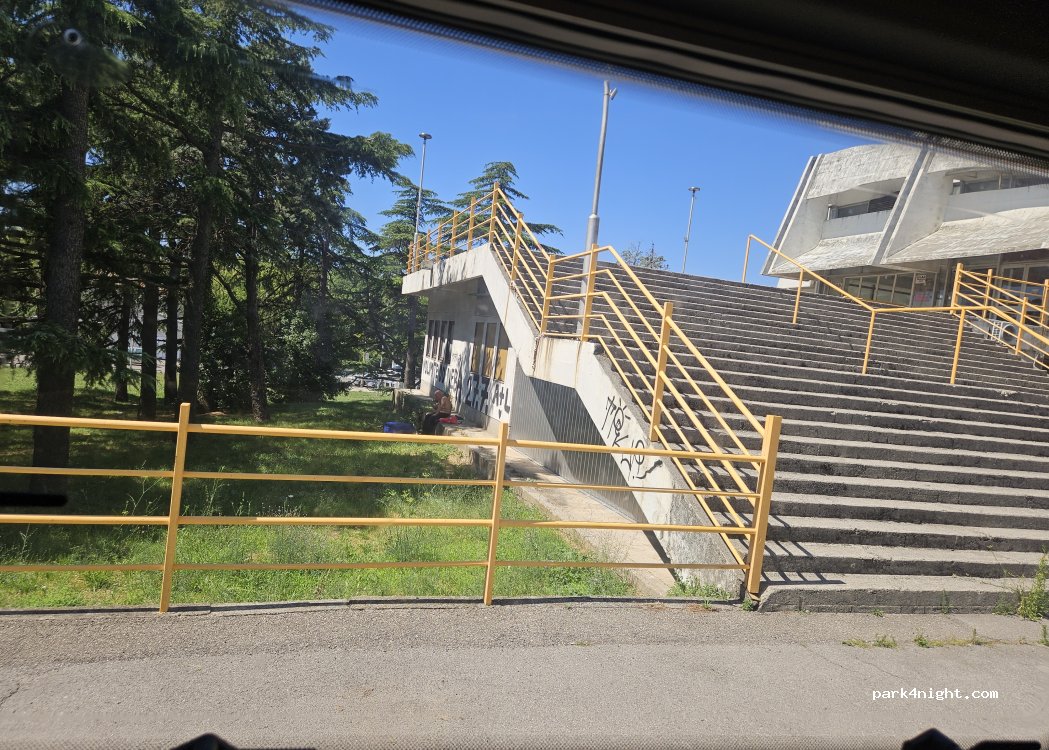 (51000) Rijeka - 1 Trg Viktora Bubnja — foto 4