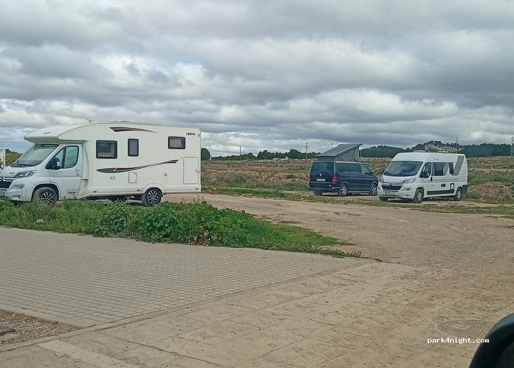 (44002) Teruel - 138 Avenida de Sagunto — foto 2