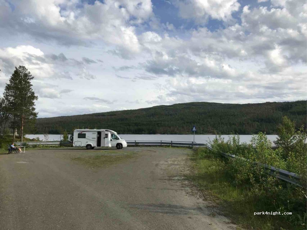(7530)  - Unnamed Road — foto