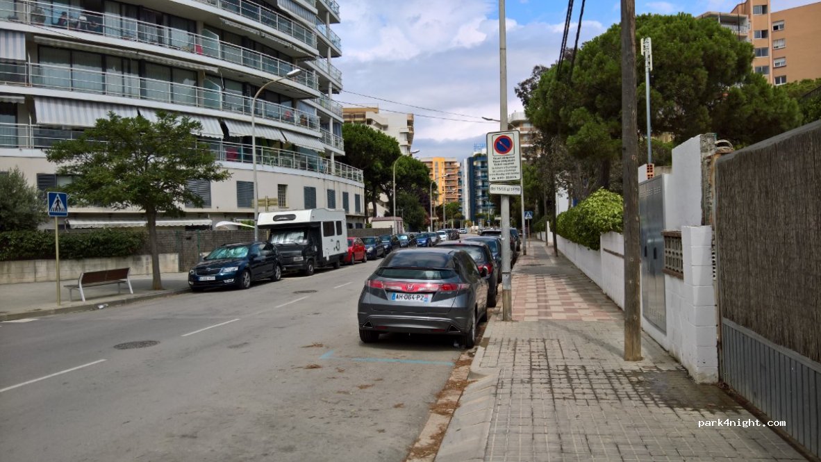 (17300) Blanes - 42 Avinguda Vila de Madrid — foto